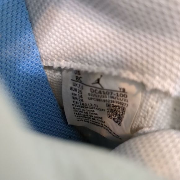 Nike Air Jordan Toddler's Size 8C White Black Shoes DC4107-100 - Picture 4 of 5